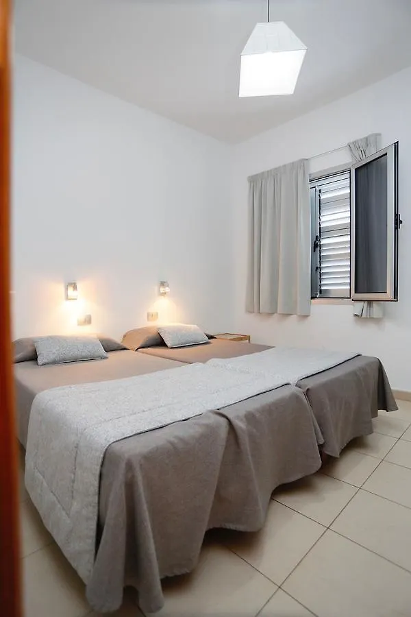 California Rooms 3*, San Bartolomé Ισπανία